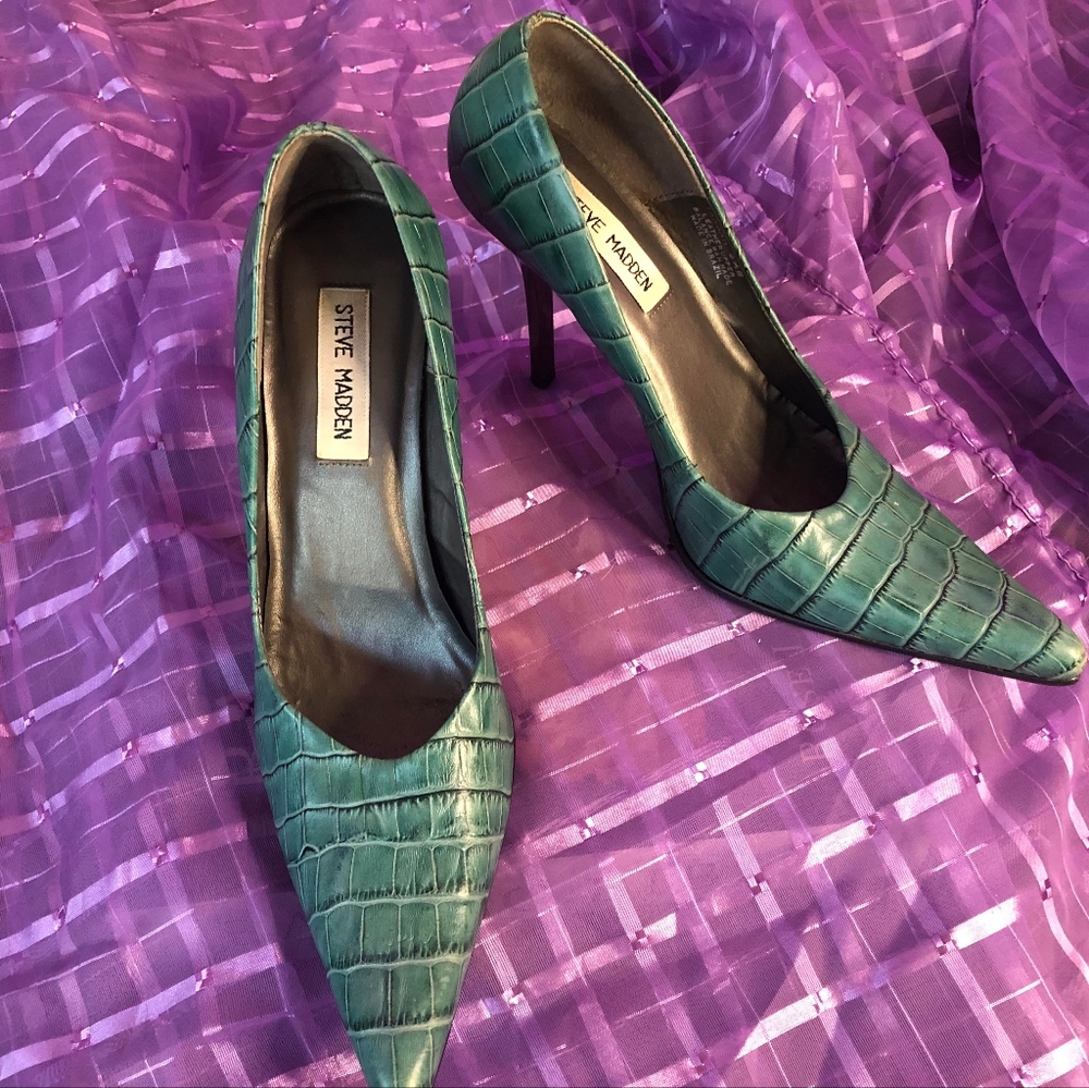 Green Steve Madden Heels